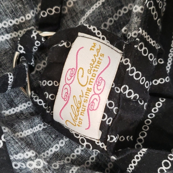 🌷4/$25 Udder Covers nursing cover - Picture 2 of 2